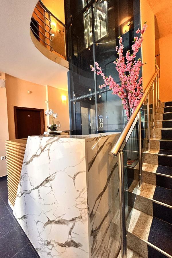פרימורסקו Hotel Penelope מראה חיצוני תמונה