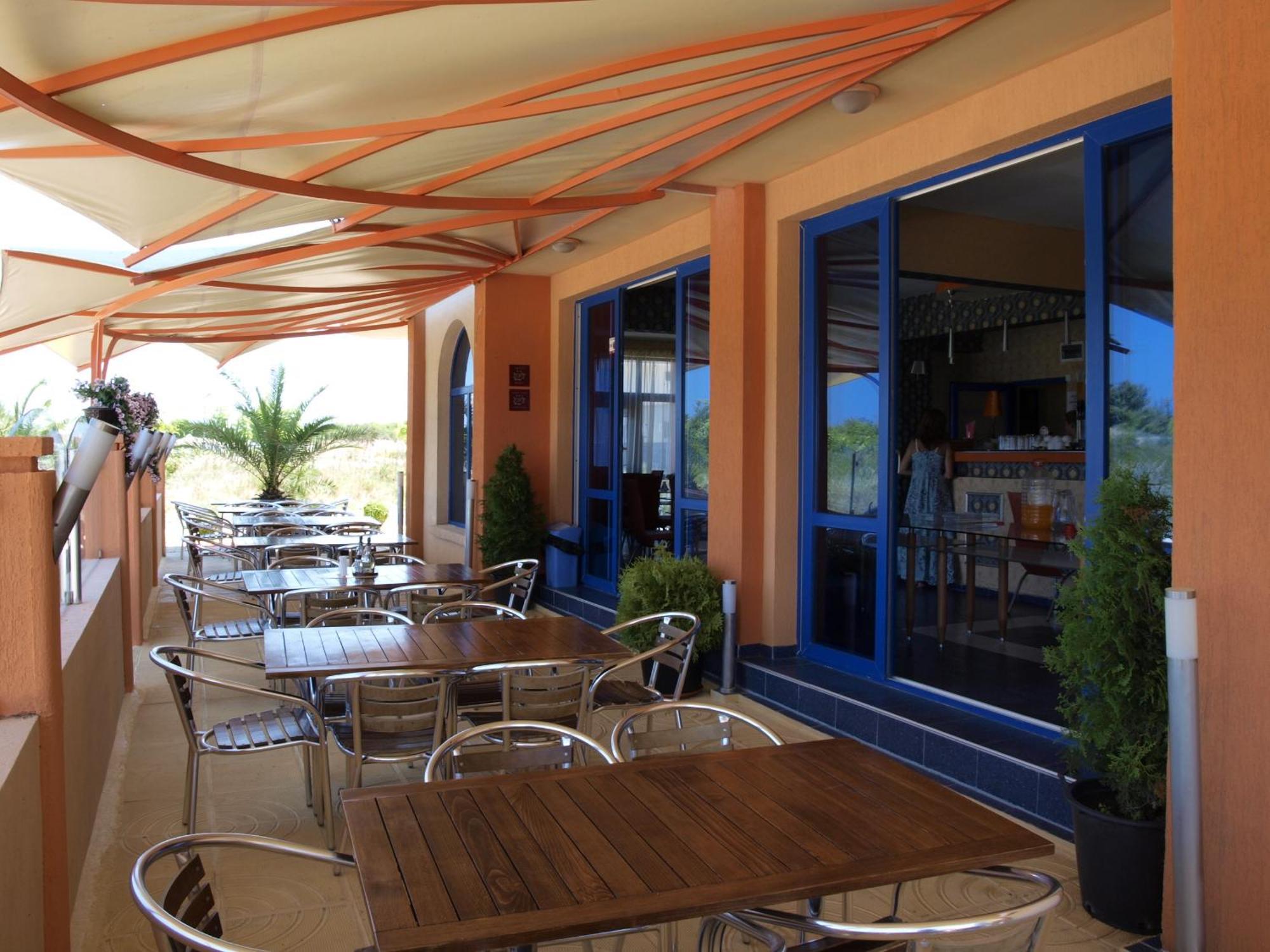 פרימורסקו Hotel Penelope מראה חיצוני תמונה