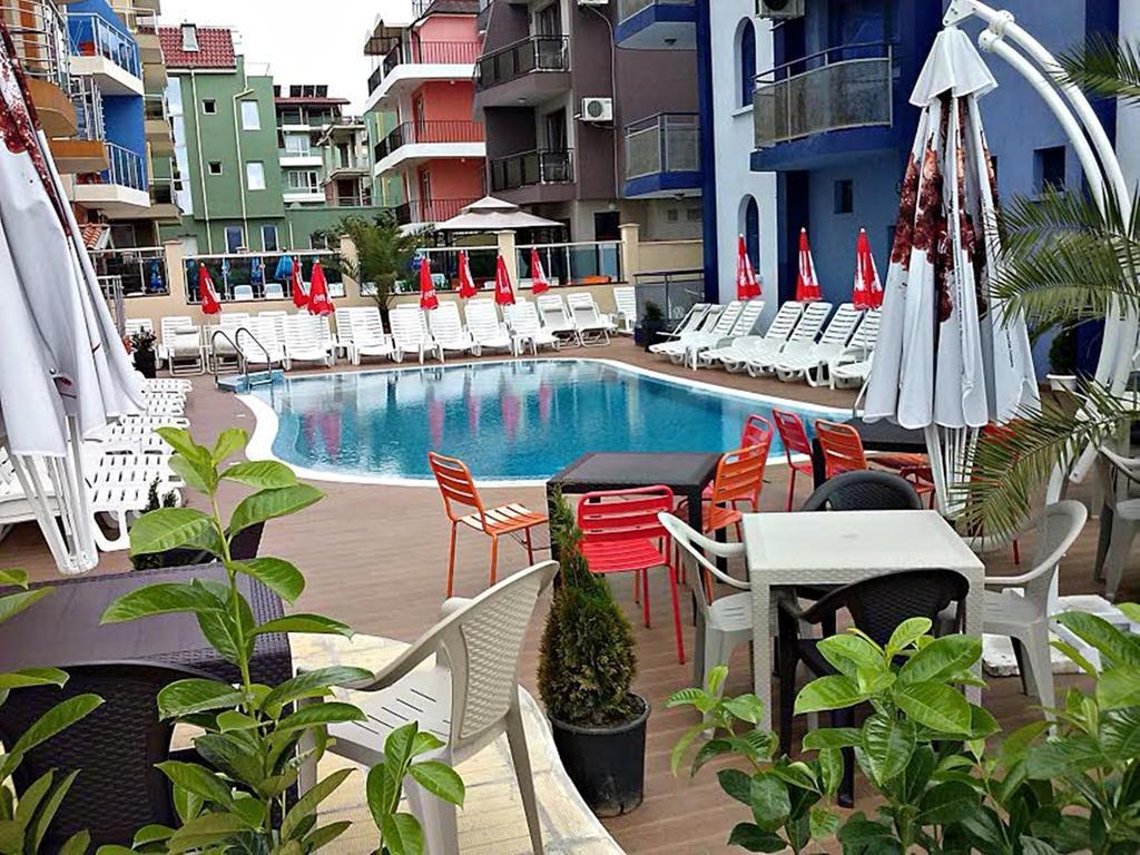 פרימורסקו Hotel Penelope מראה חיצוני תמונה