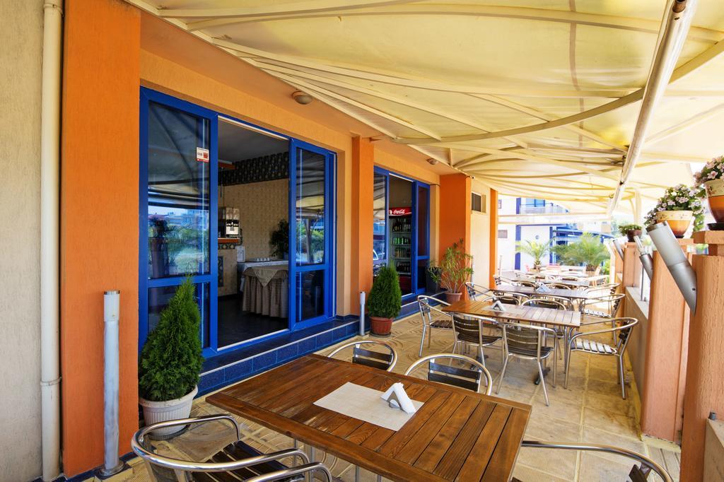 פרימורסקו Hotel Penelope מראה חיצוני תמונה